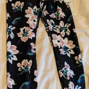 Size Small athleisure pants